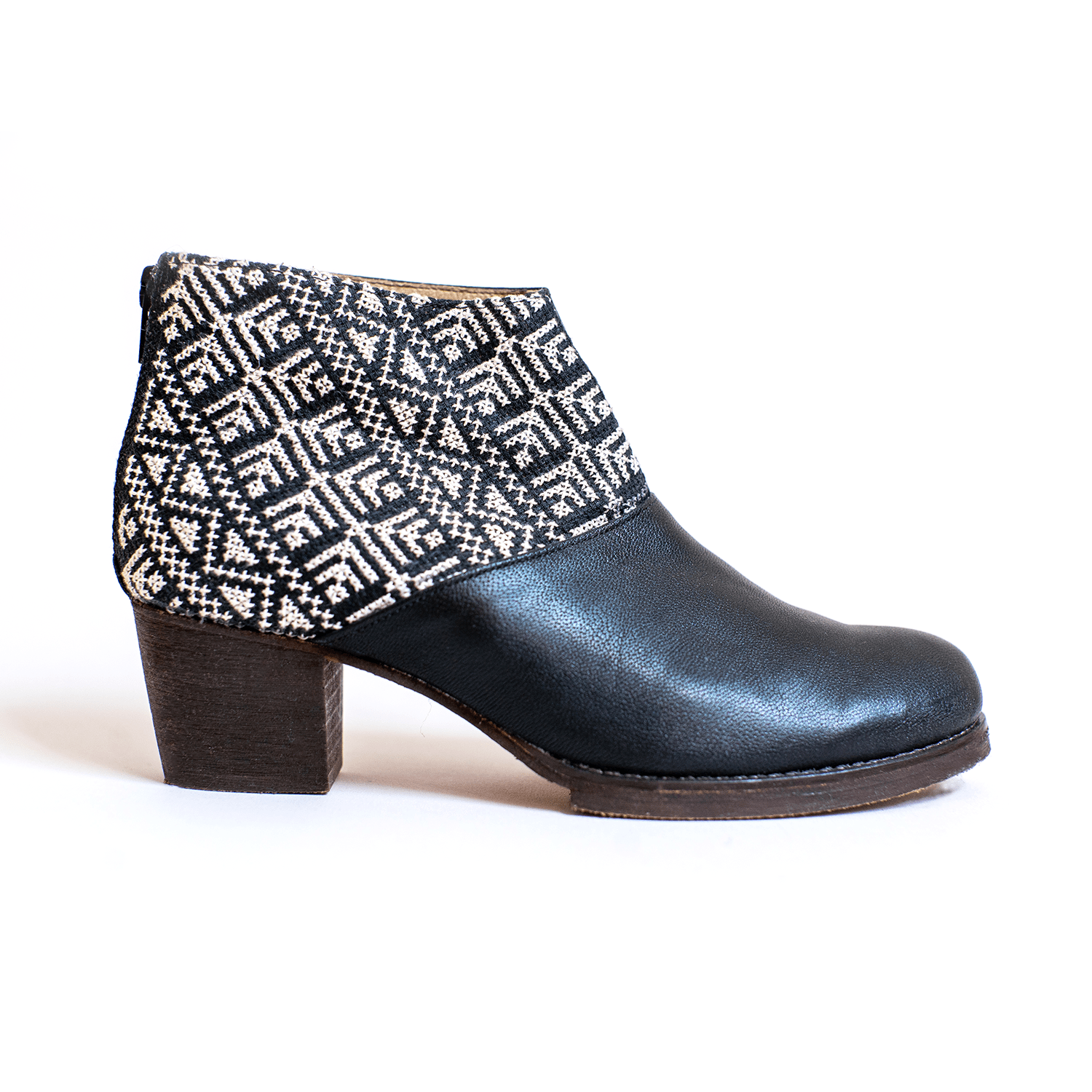 Salma Ankle Boot - Black and Ecru - Be YOUnique