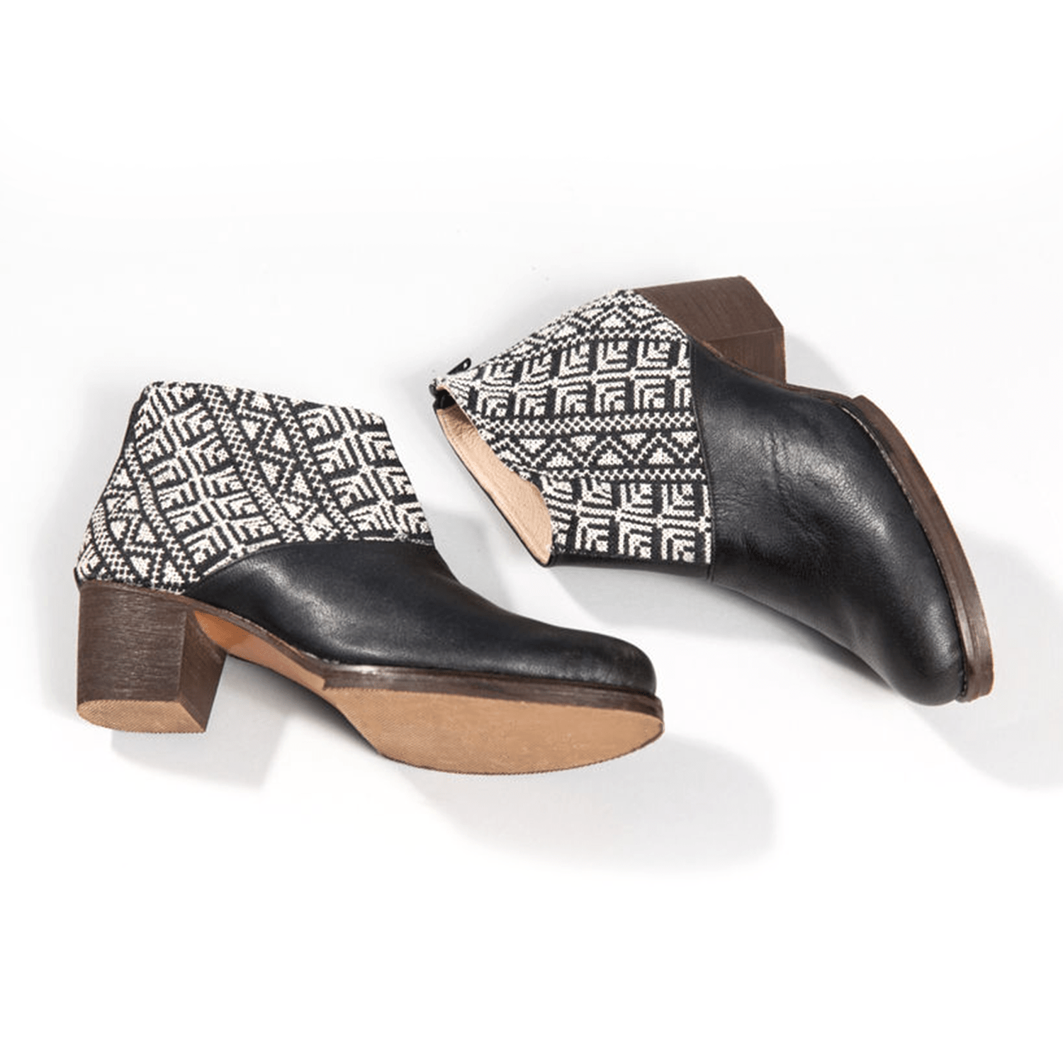 Salma Ankle Boot - Black and Ecru - Be YOUnique