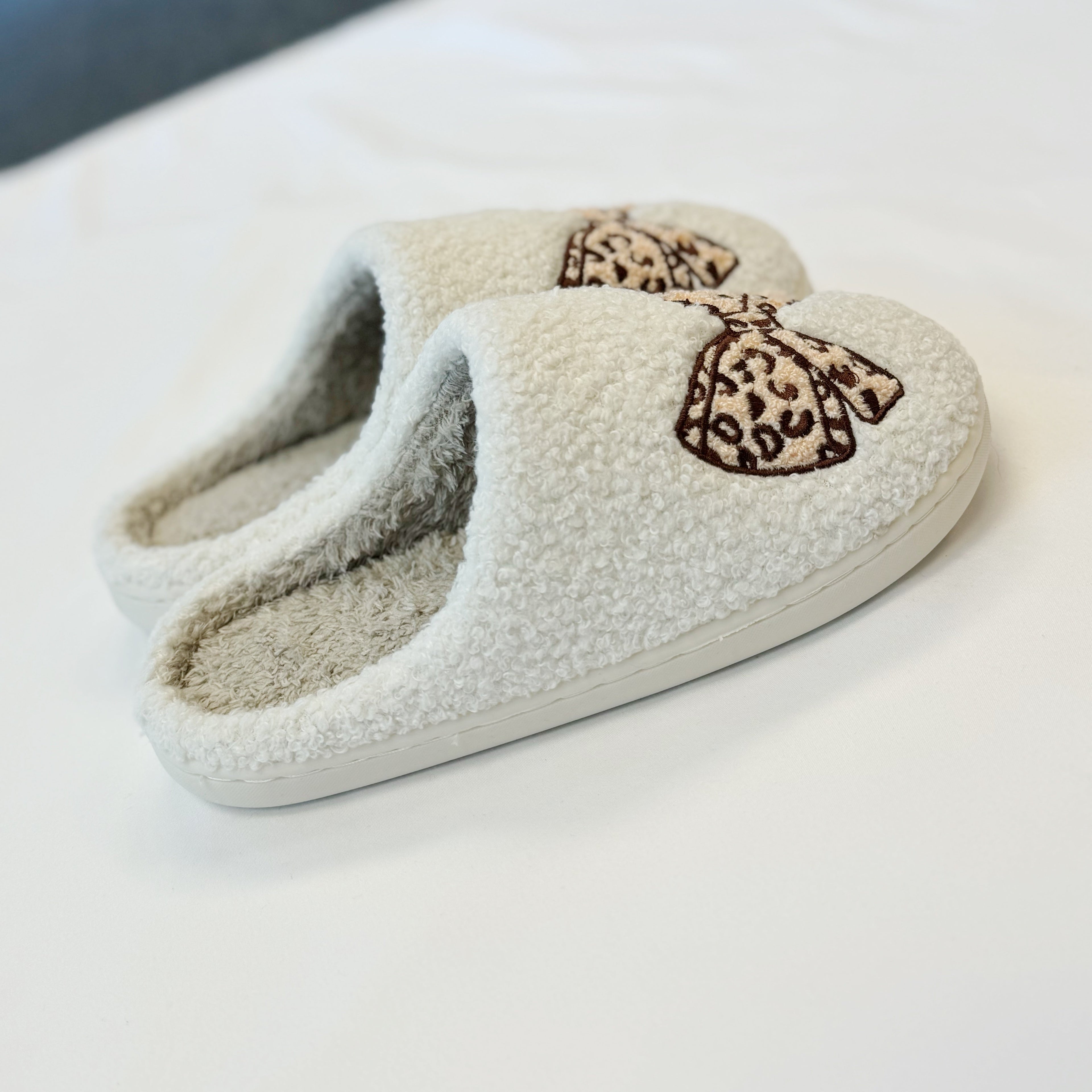 Emily Bow Cozy Lounge Slippers - Be YOUnique